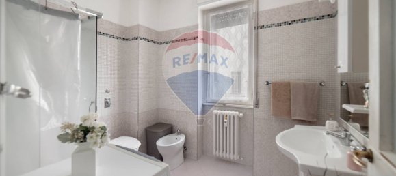 3غرفة شقة في Seregno, Italy رقم 260975 32