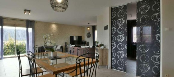 3 Schlafzimmer Haus in Montreuil-Bellay, France, Nr. 197576 6