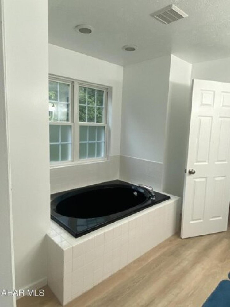 3 bedrooms House in Ashville, USA No. 437125