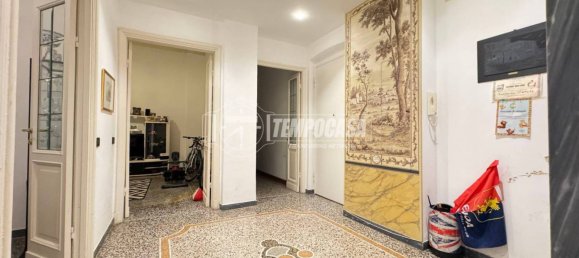 4 bedrooms Apartment in Genoa, Italy No. 317957 17