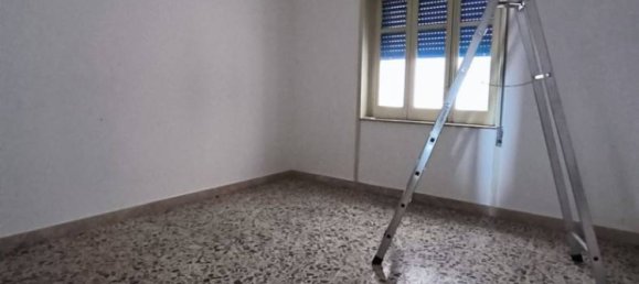 3 bedrooms Apartment in Caltanissetta, Italy No. 122386 5