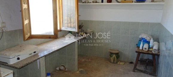 6 bedrooms House in Jumilla, Spain No. 114829 4