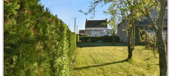 4 bedrooms Townhouse in Chateaumeillant, France No. 69660 4