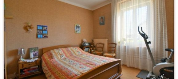 4 bedrooms Townhouse in Chateaumeillant, France No. 69660 13