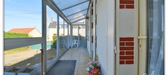 4 bedrooms Townhouse in Chateaumeillant, France No. 69660 6