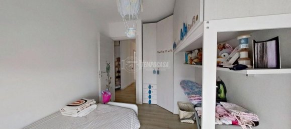 4 rooms Apartment in Bergamo, Italy No. 238965 13