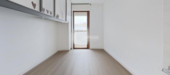 4 rooms Apartment in Bergamo, Italy No. 238965 21