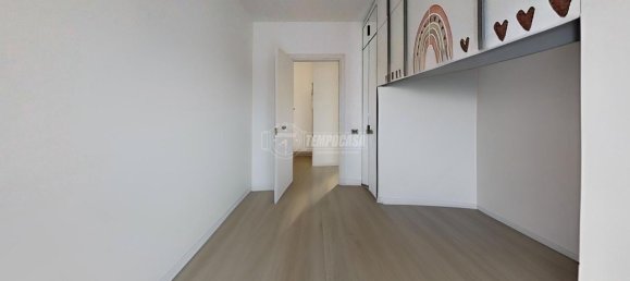 4 rooms Apartment in Bergamo, Italy No. 238965 20