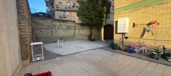 4 bedrooms Apartment in Mentana, Italy No. 376859 14