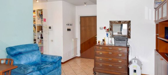 2 rooms Apartment in Casorezzo, Italy No. 17270 3