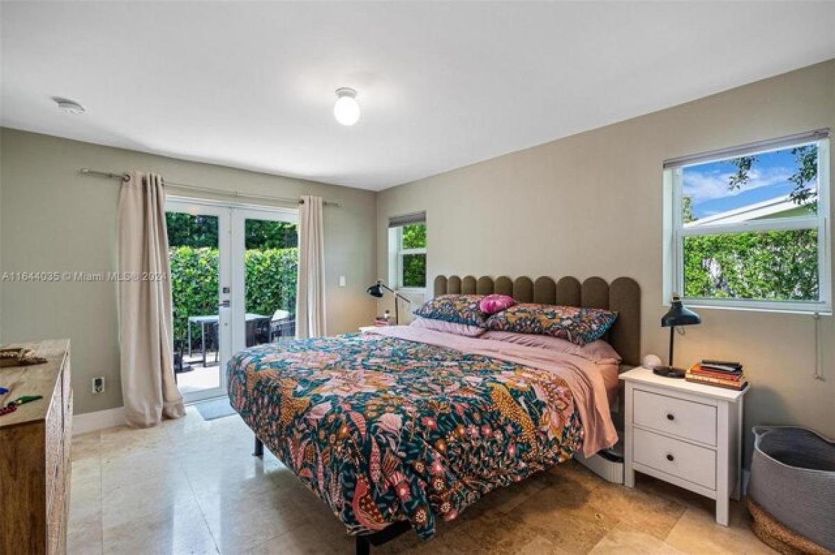 4 bedrooms House in Miami, USA No. 298146