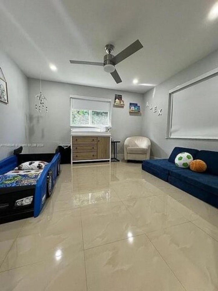 4 غرف نوم منزل في Miami, USA رقم 299031