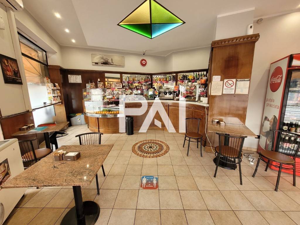 1 room Commercial property in Turin, Italy No. 210996