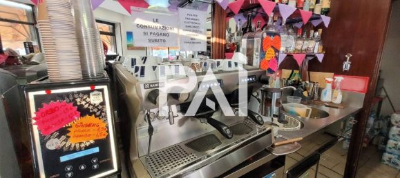 1 room Commercial property in Turin, Italy No. 210996 11