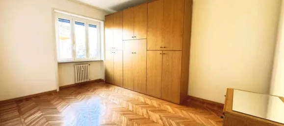 2 rooms Apartment in Milan, Italy No. 244454 3