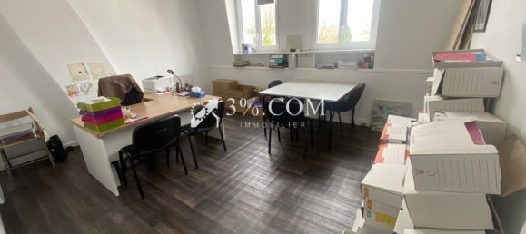 Villa de 4 dormitorios en Comines, France No. 65958 3