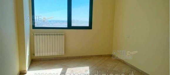 Apartamento T2 em Città Sant'Angelo, Italy N.º 271351 3