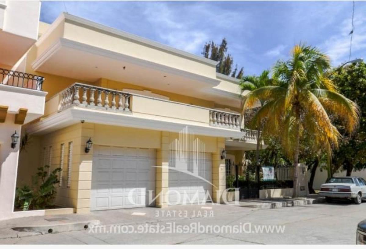 3 bedrooms House in Sinaloa, Mexico No. 179649