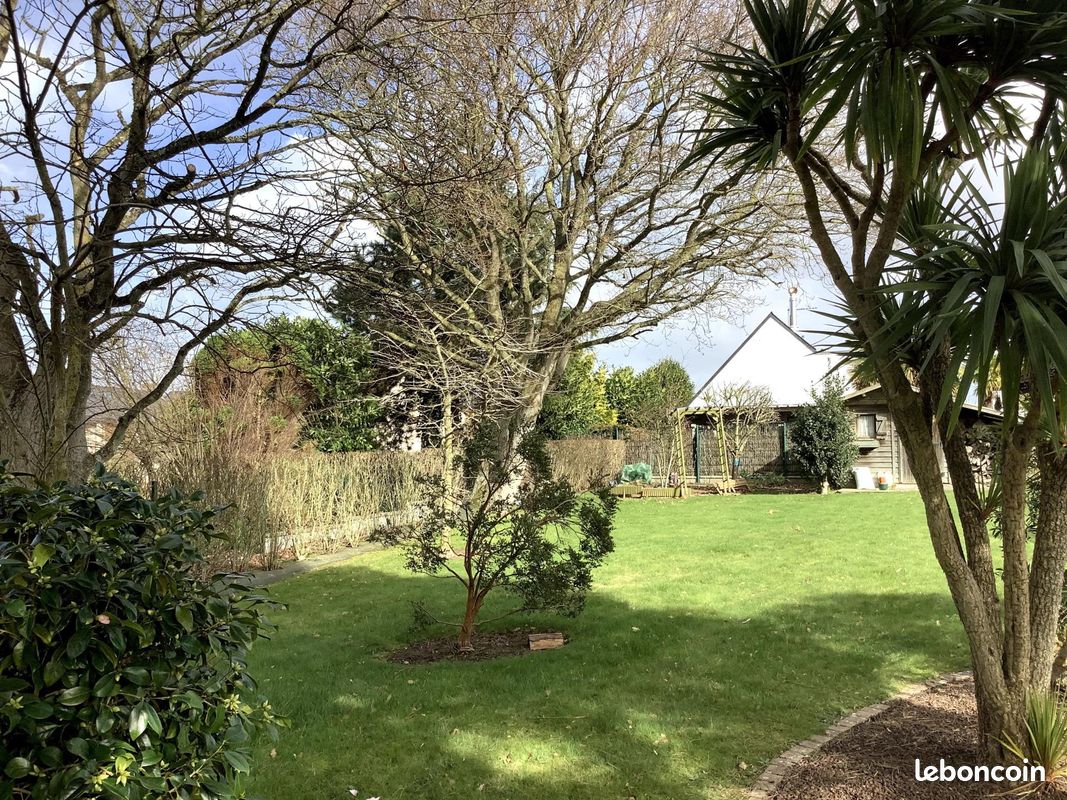 5 bedrooms House in Dinard, France No. 326136