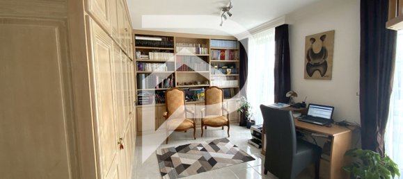 6 bedrooms House in Ferolles-Attilly, France No. 180310 12