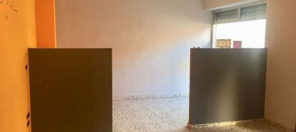 Gewerbliche Immobilie in Alicante, Spain 300m², Nr. 21323 2