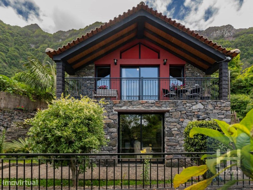 3 bedrooms House in Santana, Portugal No. 206986