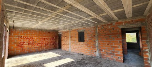 Terrain à Campo de Besteiros, Portugal 381m² No. 58795 12