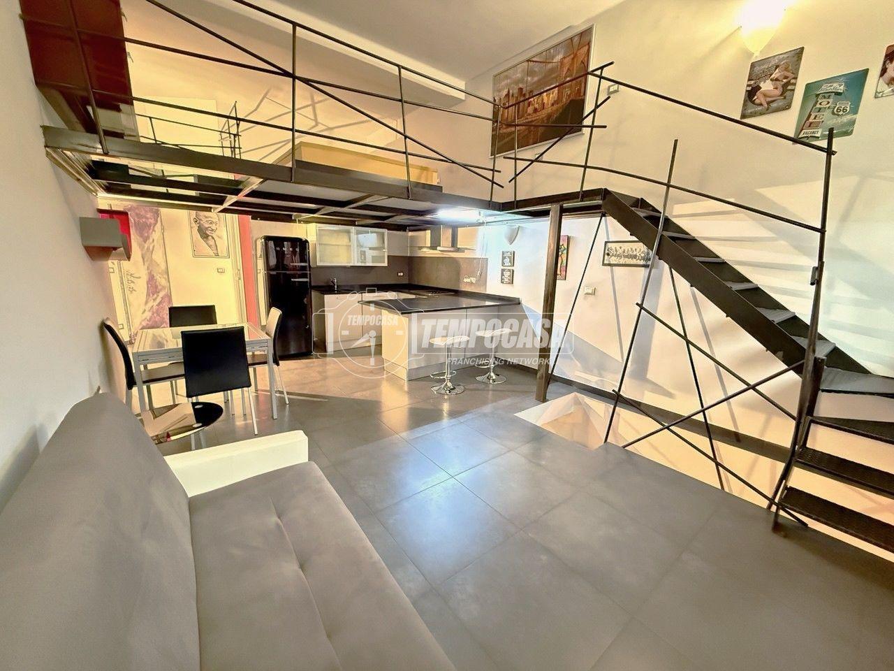 Apartamento de 2 divisões em Turin, Italy N.º 151588