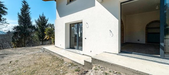 3 rooms Apartment in Ameno, Italy No. 231726 5