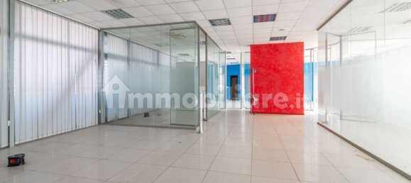 Escritório de 5 divisões em Codogno, Italy N.º 133344 6