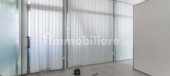 Escritório de 5 divisões em Codogno, Italy N.º 133344 10
