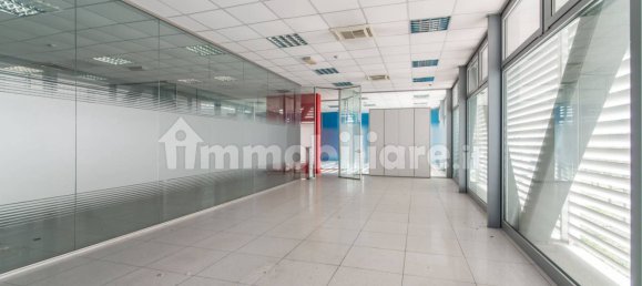 Escritório de 5 divisões em Codogno, Italy N.º 133344 20