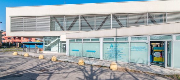 Escritório de 5 divisões em Codogno, Italy N.º 133344 15