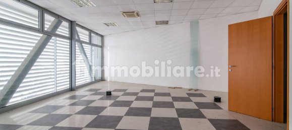 Escritório de 5 divisões em Codogno, Italy N.º 133344 5