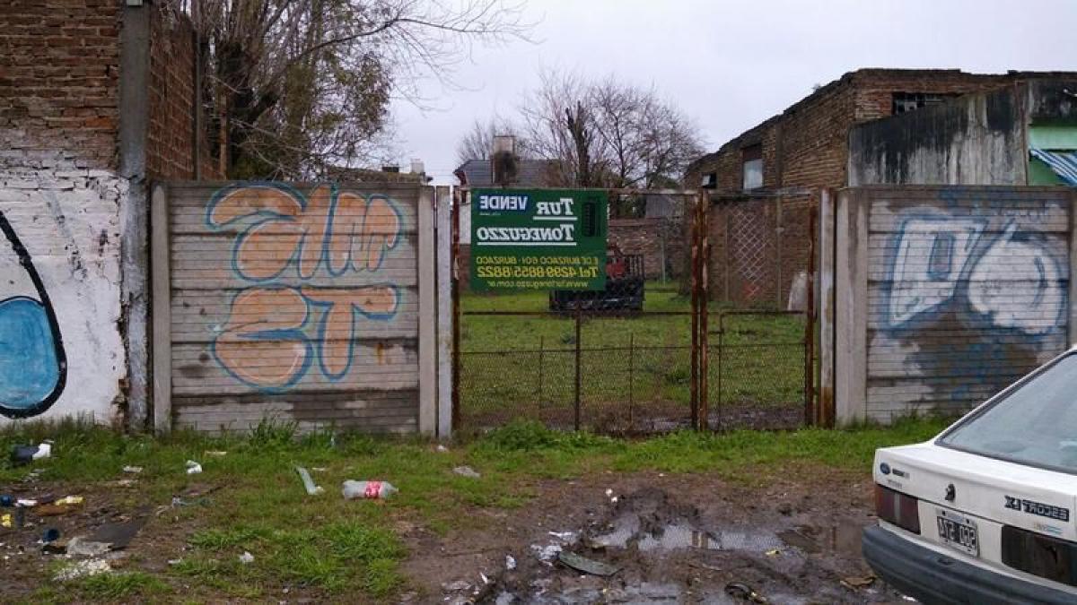  Land in Presidente Peron, Argentina No. 47796