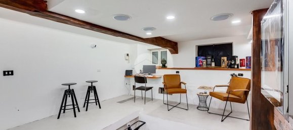 Квартира с 3 комнатами в Рим, Италия № 54012 13