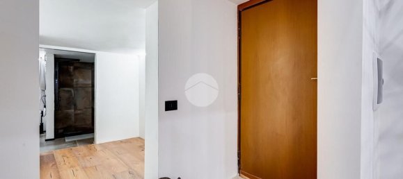 Квартира с 3 комнатами в Рим, Италия № 54012 22