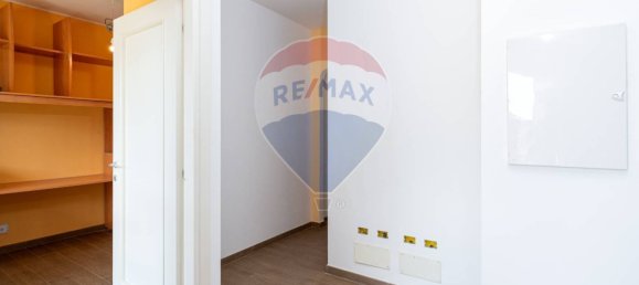 2 غرف نوم منزل ذو طابقين في Rome, Italy رقم 358219 8