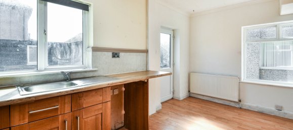  House in Lancaster, United Kingdom No. 1913 2