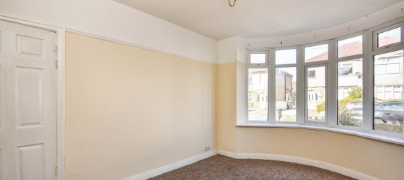  House in Lancaster, United Kingdom No. 1913 15