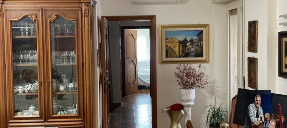 5 rooms Apartment in Chieti, Italy No. 212144 6