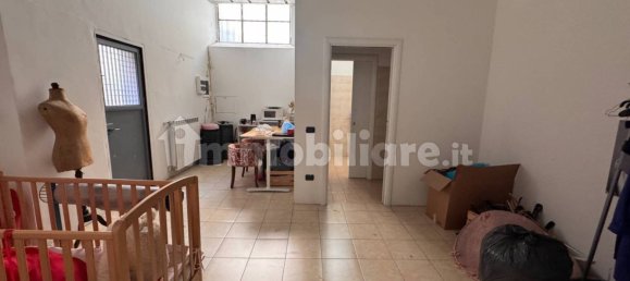 2-Zimmer Gewerbliche Immobilie in Como, Italy, Nr. 279656 5