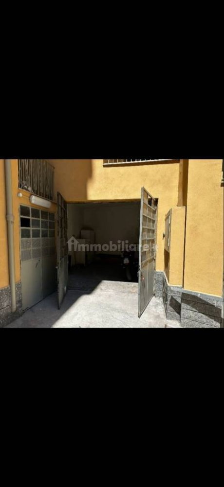 20m² Garage in Turin, Italy No. 272943