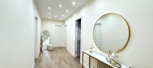 4 bedrooms Apartment in Palermo, Italy No. 348532 2