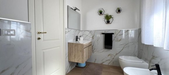 4 bedrooms Apartment in Palermo, Italy No. 348532 17