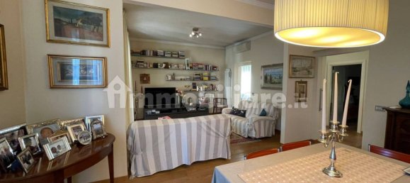 2 bedrooms Apartment in Florence, Italy No. 337589 11