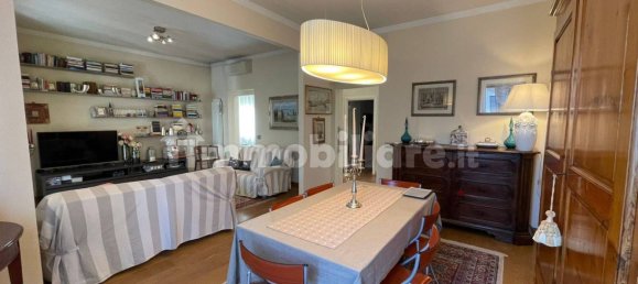 2 bedrooms Apartment in Florence, Italy No. 337589 4