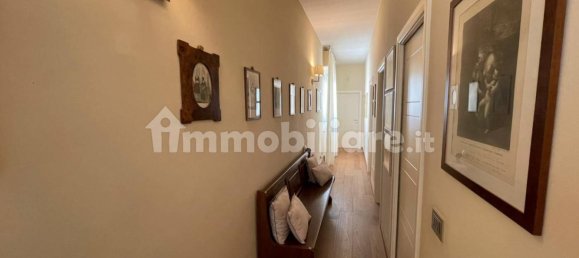 2 bedrooms Apartment in Florence, Italy No. 337589 18