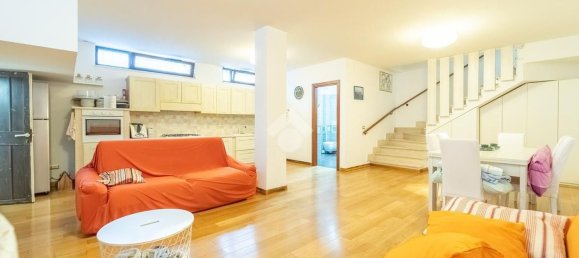 Apartamento de 3 habitaciónes en Guidonia Montecelio, Italy No. 304313 24