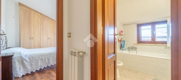 Apartamento de 3 habitaciónes en Guidonia Montecelio, Italy No. 304313 17